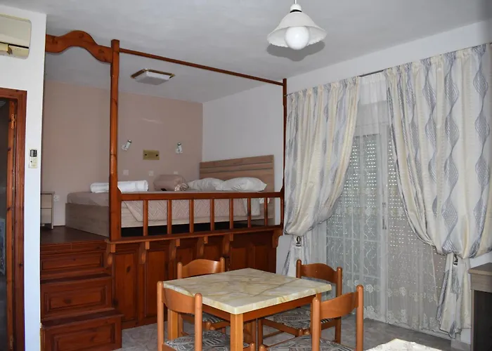 Xenios Zeus * Karpathos Town (Pigadia)